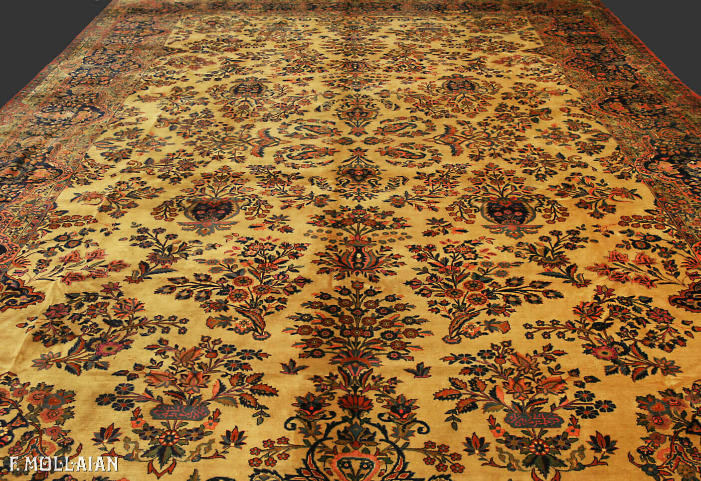 Antique Persian Kashan Manchester Carpet n°:71241500